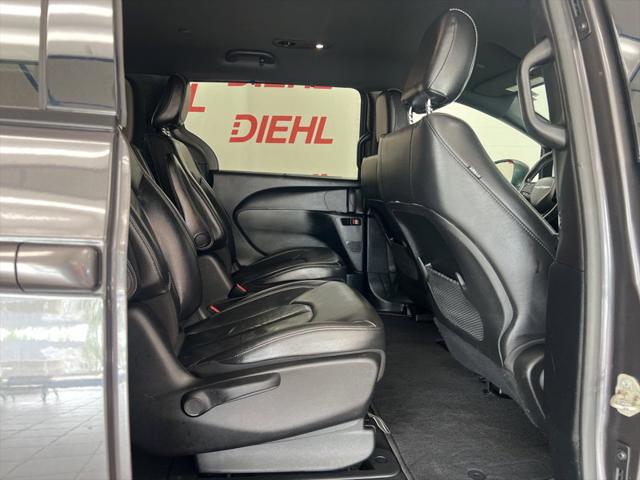 2020 Chrysler Pacifica Hybrid Touring L