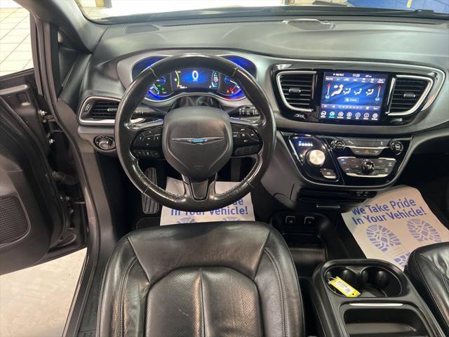 2020 Chrysler Pacifica Hybrid Touring L