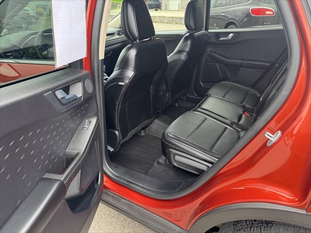 2020 Ford Escape Titanium