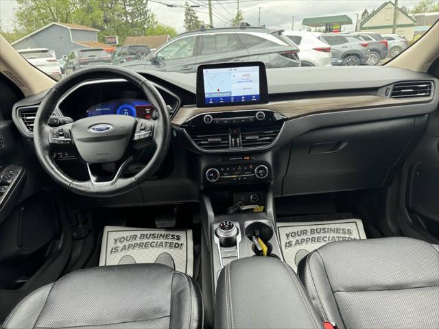 2020 Ford Escape Titanium