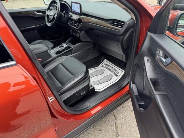 2020 Ford Escape Titanium