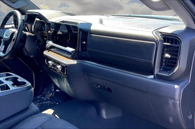 2024 GMC Sierra 1500 4WD Crew Cab Short Box Elevation with 3VL