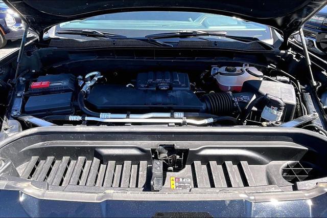 2024 GMC Sierra 1500 4WD Crew Cab Short Box Elevation with 3VL