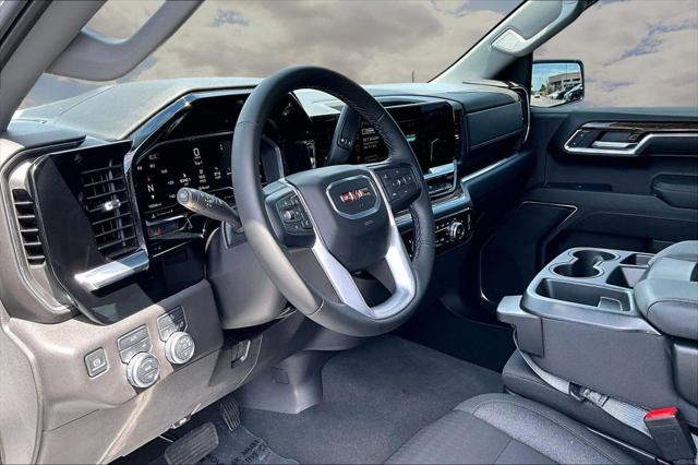 2024 GMC Sierra 1500 4WD Crew Cab Short Box Elevation with 3VL