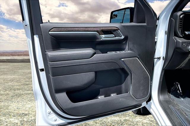 2024 GMC Sierra 1500 4WD Crew Cab Short Box Elevation with 3VL