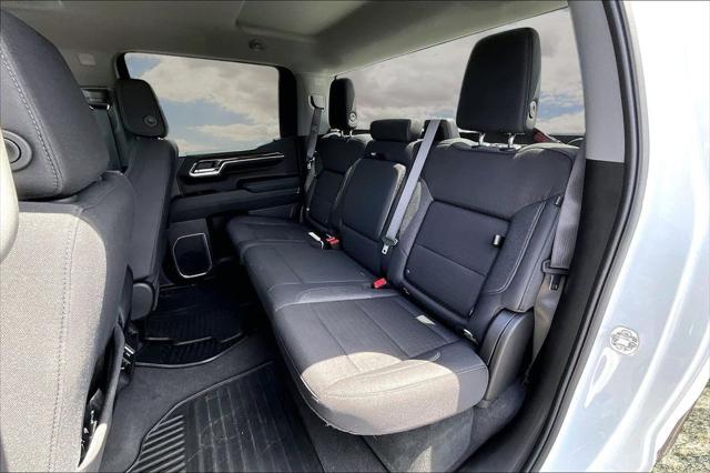 2024 GMC Sierra 1500 4WD Crew Cab Short Box Elevation with 3VL
