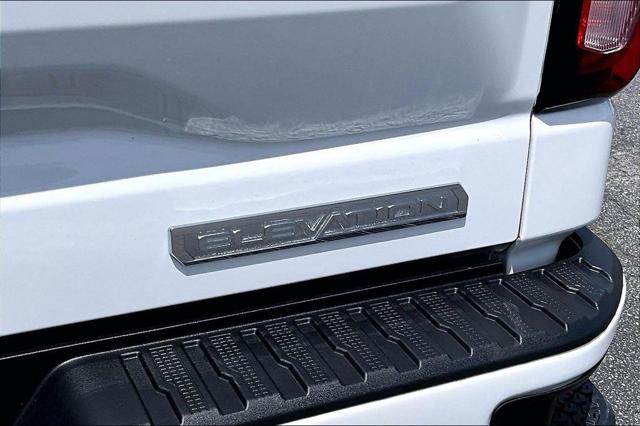 2024 GMC Sierra 1500 4WD Crew Cab Short Box Elevation with 3VL