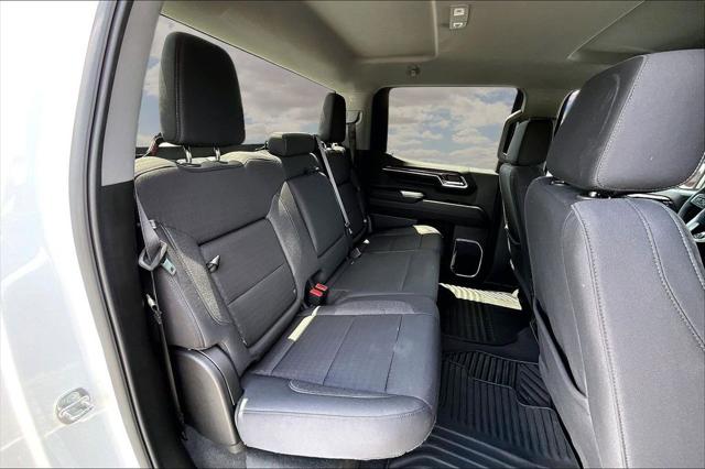 2024 GMC Sierra 1500 4WD Crew Cab Short Box Elevation with 3VL