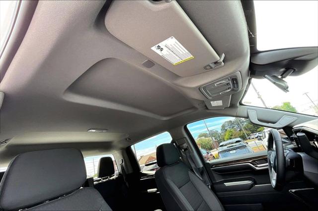 2024 GMC Sierra 1500 4WD Crew Cab Short Box Elevation with 3VL