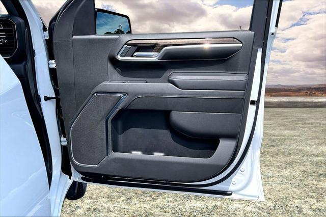 2024 GMC Sierra 1500 4WD Crew Cab Short Box Elevation with 3VL