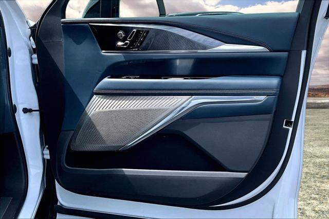 2025 Cadillac Escalade Luxury 2 AWD