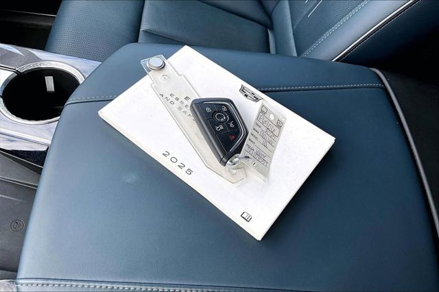 2025 Cadillac Escalade Luxury 2 AWD