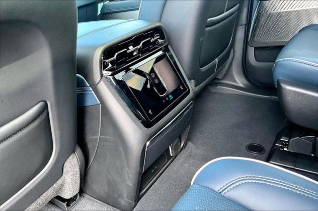 2025 Cadillac Escalade Luxury 2 AWD