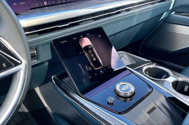 2025 Cadillac Escalade Luxury 2 AWD