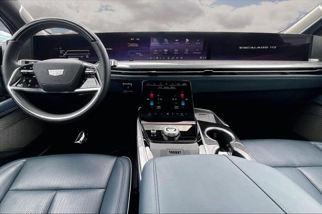 2025 Cadillac Escalade Luxury 2 AWD