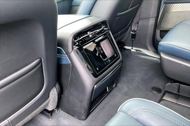 2025 Cadillac Escalade Luxury 2 AWD