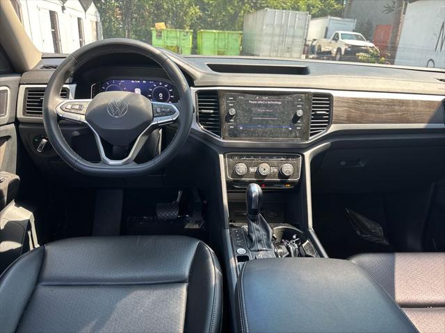2022 Volkswagen Atlas 3.6L V6 SE w/Technology