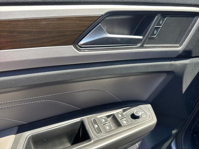 2022 Volkswagen Atlas 3.6L V6 SE w/Technology