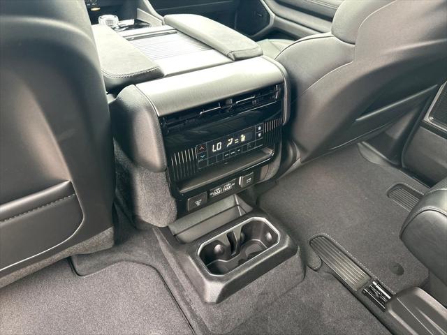 2026 Jeep Grand Wagoneer L 4x4