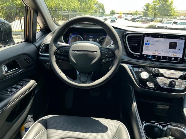 2027 Chrysler Pacifica Limited