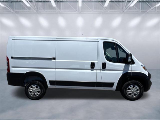 2026 Ram ProMaster Cargo Van SLT Low Roof 136" WB