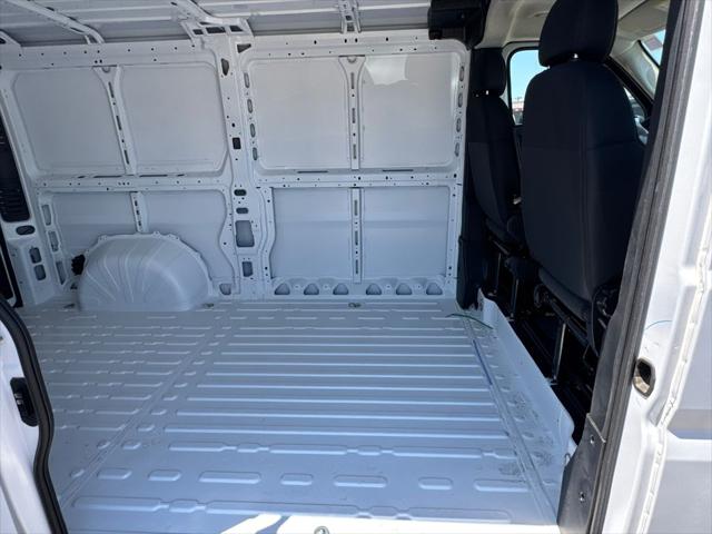 2026 Ram ProMaster Cargo Van SLT Low Roof 136" WB