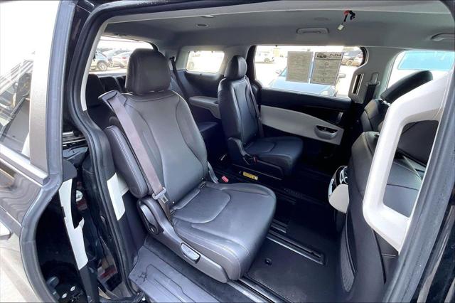 2024 Kia Carnival MPV EX