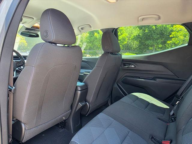2027 Chevrolet Bolt LT FWD