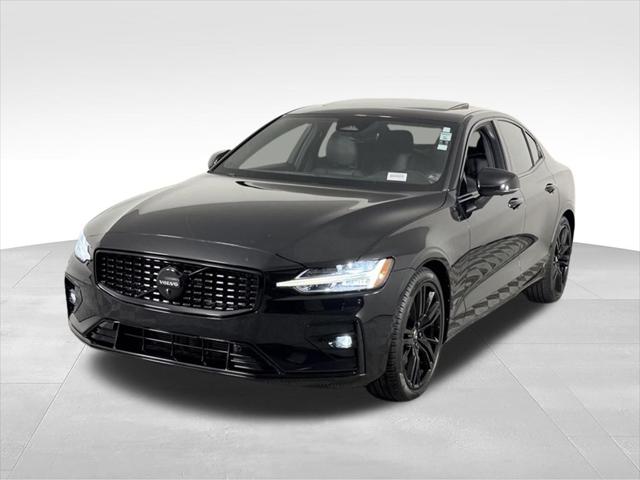 2023 Volvo S60 B5 Plus Black Edition