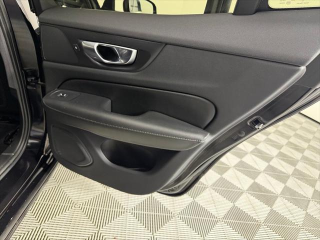 2023 Volvo S60 B5 Plus Black Edition