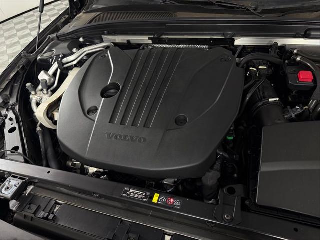2023 Volvo S60 B5 Plus Black Edition