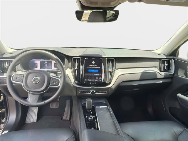 2025 Volvo XC60 B5 Core