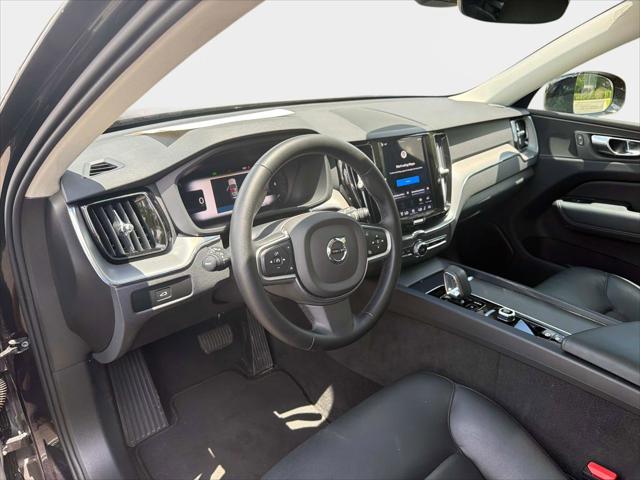 2025 Volvo XC60 B5 Core