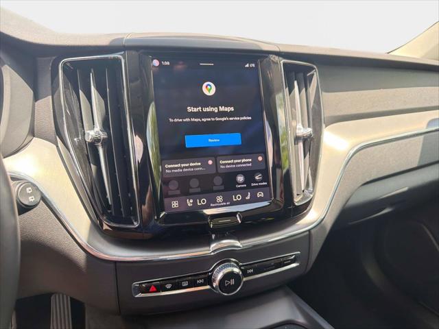 2025 Volvo XC60 B5 Core