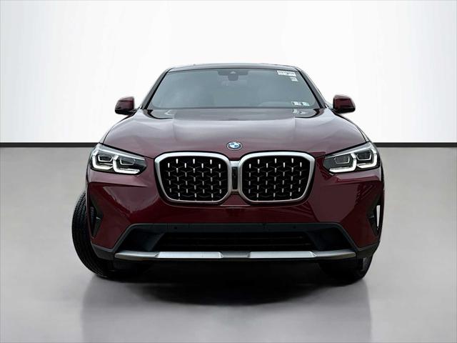2025 BMW X4 xDrive30i