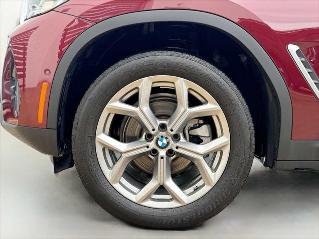 2025 BMW X4 xDrive30i