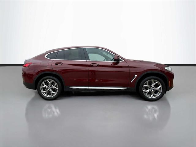 2025 BMW X4 xDrive30i