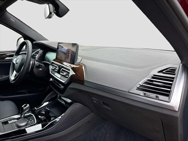 2025 BMW X4 xDrive30i
