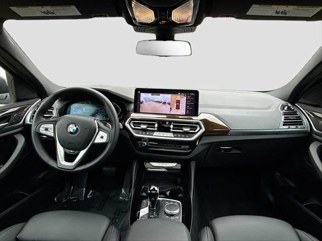 2025 BMW X4 xDrive30i