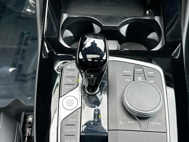 2025 BMW X4 xDrive30i