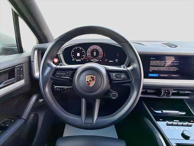 2024 Porsche Cayenne Unknown