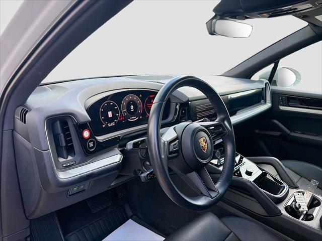 2024 Porsche Cayenne Unknown
