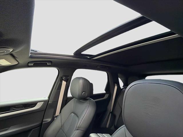2024 Porsche Cayenne Unknown