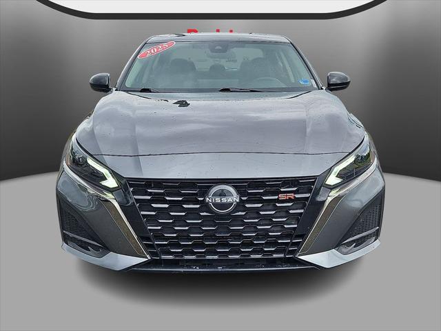 2025 Nissan Altima SR FWD