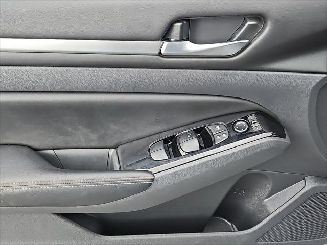 2025 Nissan Altima SR FWD