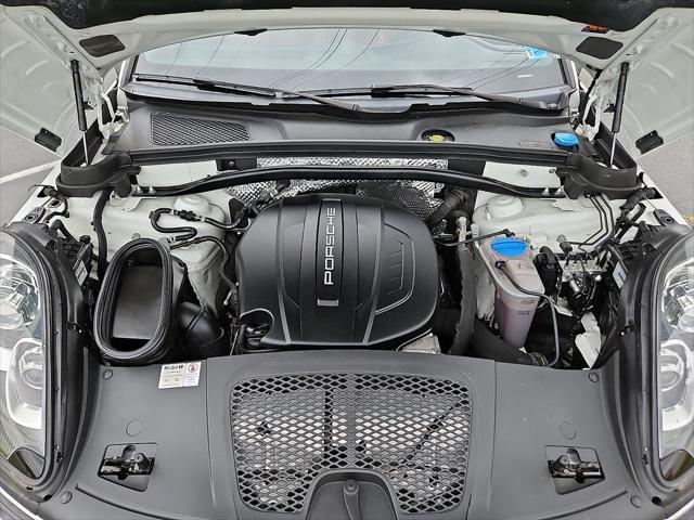2018 Porsche Macan Base