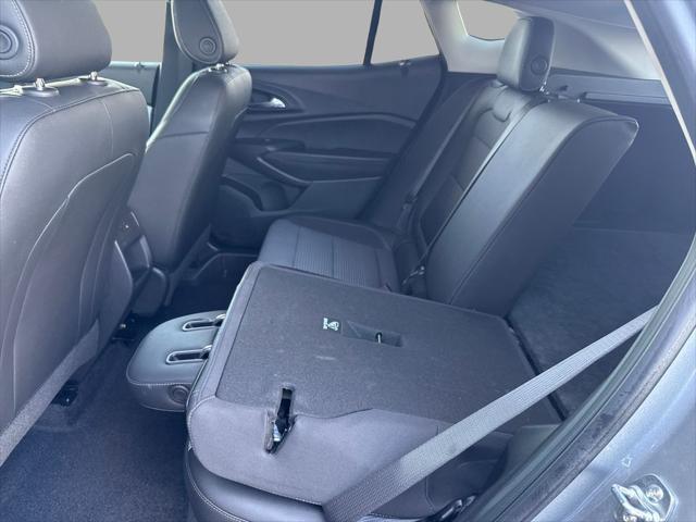 2025 Chevrolet Trax FWD LT
