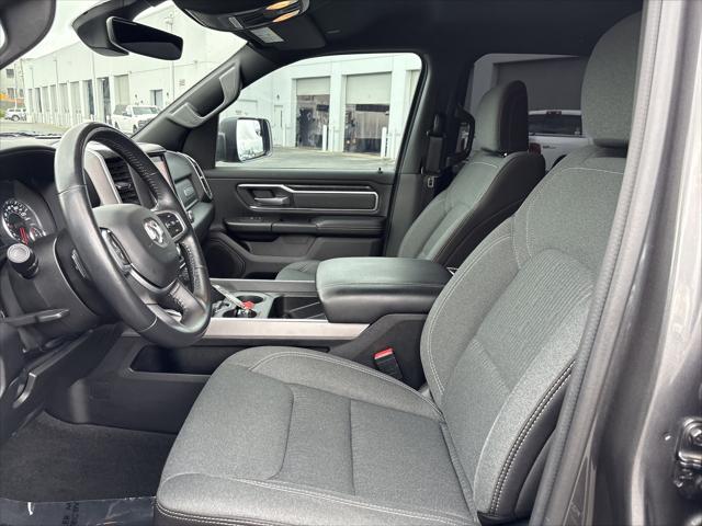 2022 Ram 1500 Big Horn Crew Cab 4x4 5'7" Box