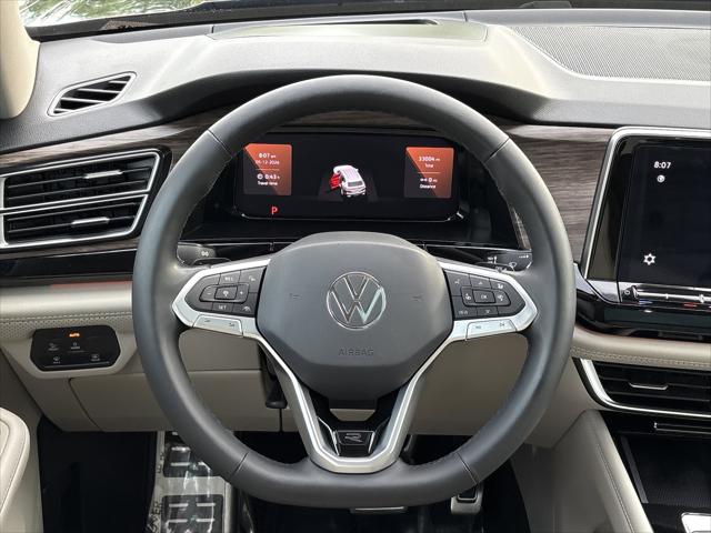 2024 Volkswagen Atlas 2.0T SEL Premium R-Line