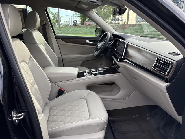 2024 Volkswagen Atlas 2.0T SEL Premium R-Line